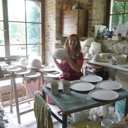 Nyaraló Wetenca Pottery